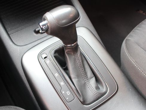 Used 2016 Kia Forte LX FWD image 23