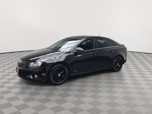 Used 2014 Chevrolet Cruze LT w/ RS Package image 29