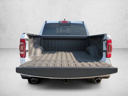 Used 2022 RAM 1500 Laramie AWD/4WD image 6
