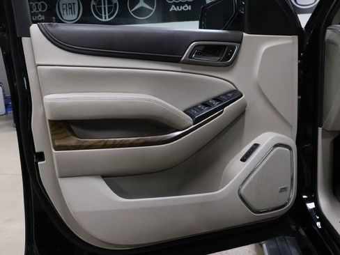 Used 2019 GMC Yukon Denali w/ Denali Ultimate Package image 9