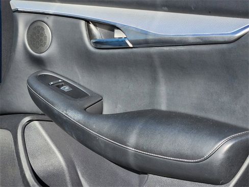 Used 2019 INFINITI QX50 Luxe w/ Navigation Package image 21