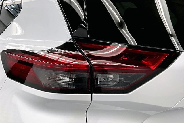 New 2026 Nissan Rogue Dark Armor AWD/4WD image 19