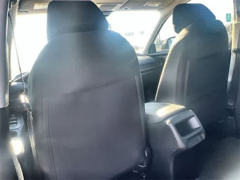 Certified 2025 Honda HR-V LX image 13