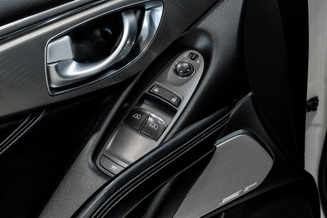 Used 2019 INFINITI Q60 3.0t Luxe RWD image 47