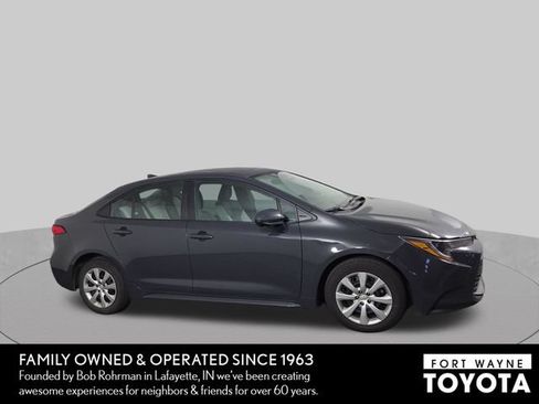 Used 2024 Toyota Corolla LE FWD image 5