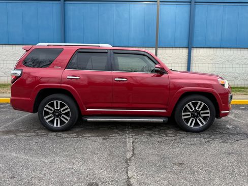 Used 2016 Toyota 4Runner Limited image 4