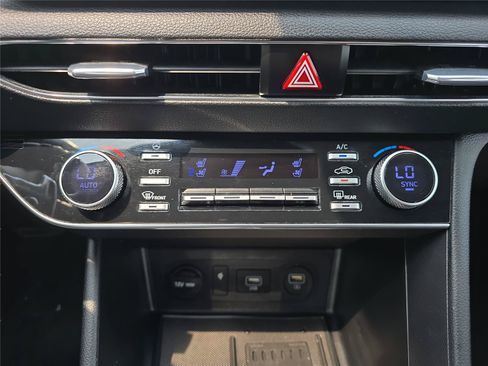 Used 2020 Hyundai Sonata Limited w/ Cargo Package FWD image 17