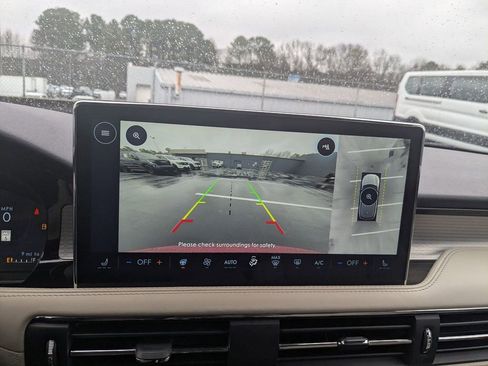 Used 2025 Lincoln Corsair Premiere w/ Equipment Group 101A image 20