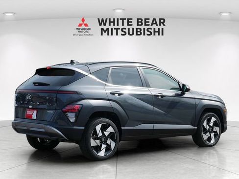 Used 2025 Hyundai Kona Limited AWD/4WD image 5