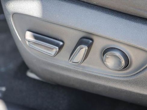 Certified 2022 Toyota RAV4 SE AWD/4WD image 21