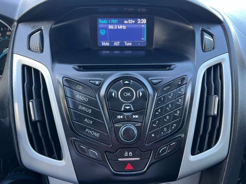 Used 2013 Ford Focus SE FWD image 18