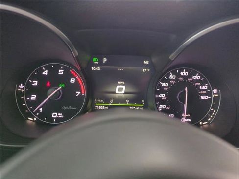 Used 2018 Alfa Romeo Stelvio Ti Sport image 9