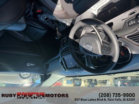 Used 2021 Jeep Cherokee Trailhawk AWD/4WD image 12