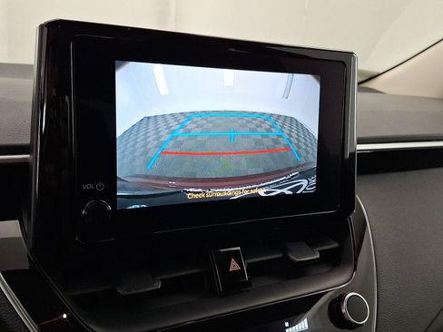 Used 2024 Toyota Corolla LE FWD image 7