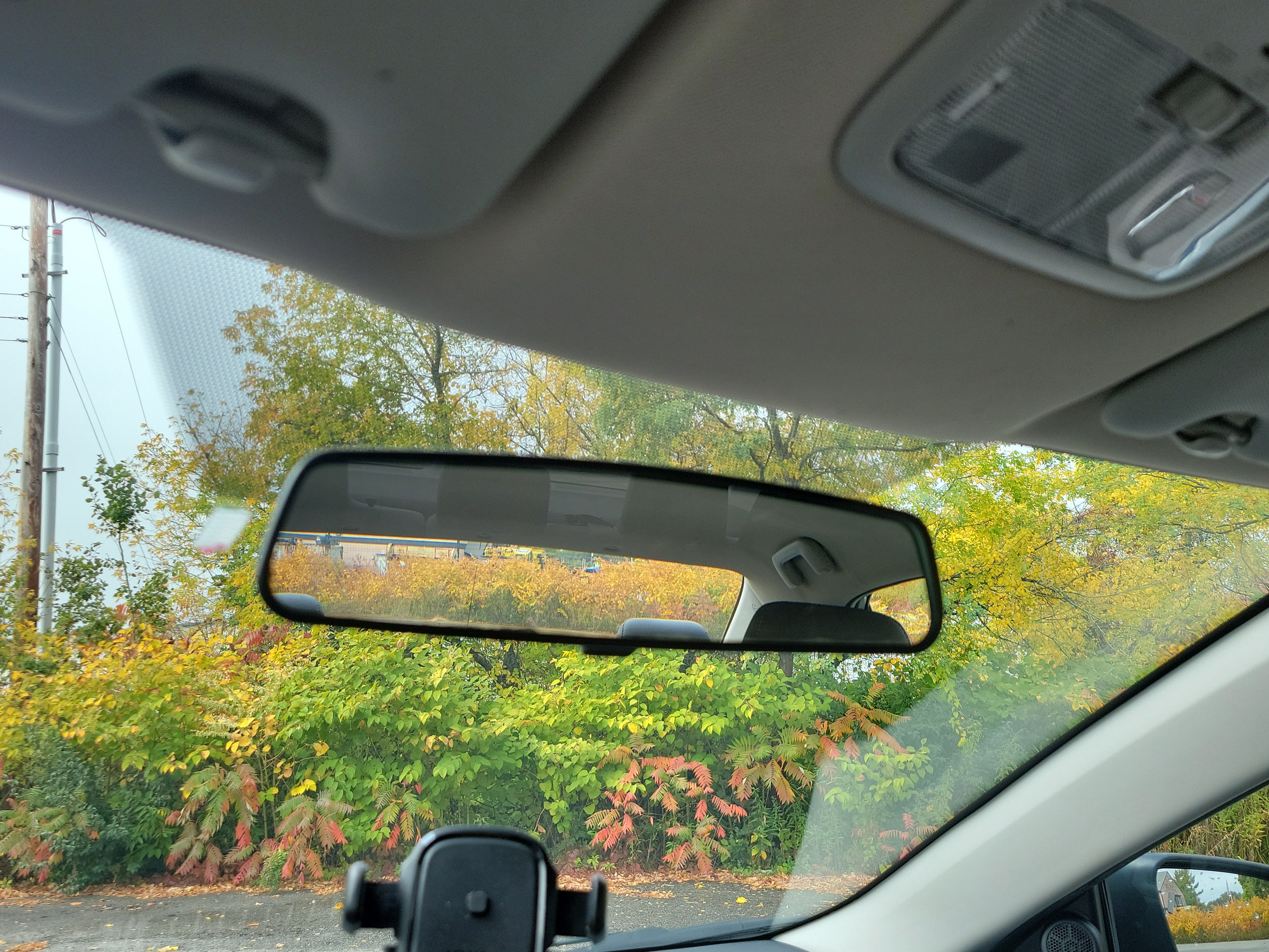 Used 2015 Toyota Corolla LE FWD image 27