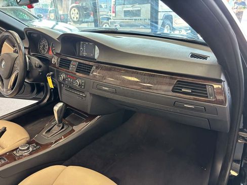 Used 2011 BMW 328i Convertible RWD image 24