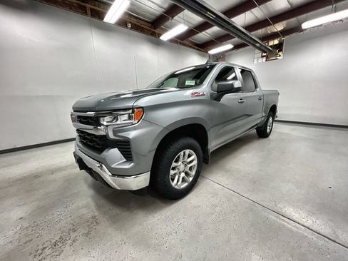 Certified 2023 Chevrolet Silverado 1500 LT AWD/4WD image 4