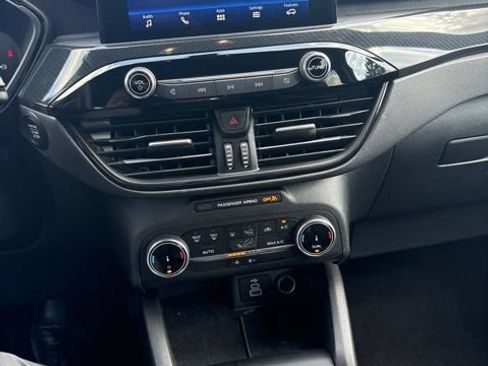Used 2025 Ford Escape ST-Line FWD image 11