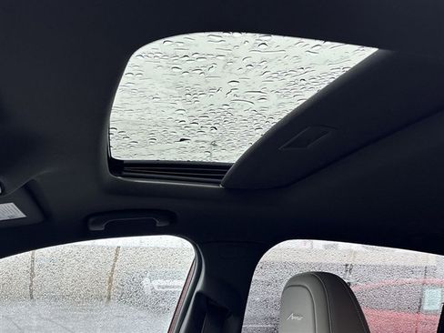 Used 2024 Buick Envista Avenir image 18