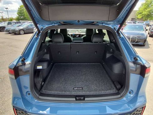 Used 2025 Volkswagen Tiguan SE R-Line AWD/4WD image 35