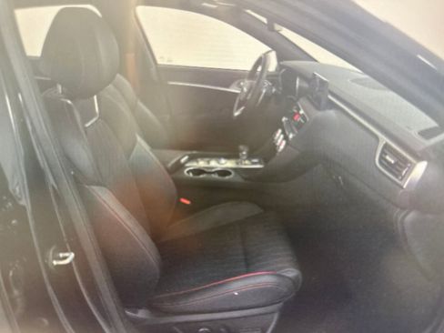 Used 2023 Genesis G70 3.3T w/ Sport Advanced Package image 11