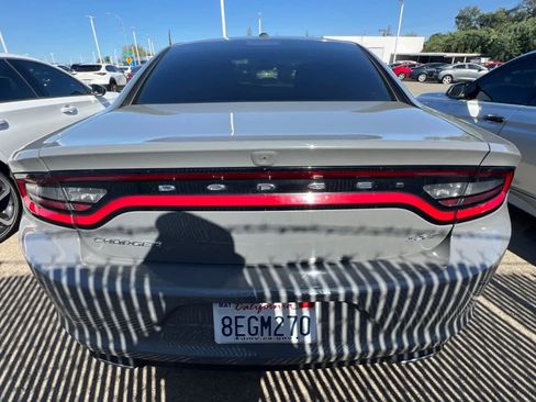 Used 2018 Dodge Charger SXT image 5