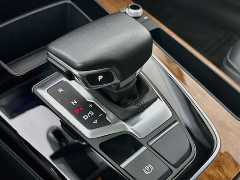 Certified 2023 Audi Q5 2.0T Premium w/ Convenience Package AWD/4WD image 18