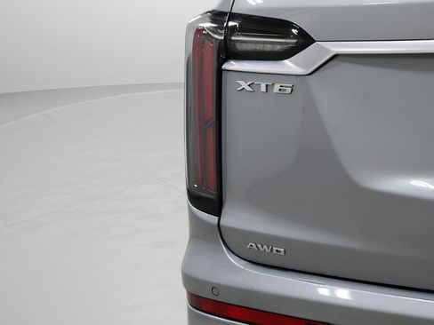 Used 2024 Cadillac XT6 Sport w/ Technology Package image 39