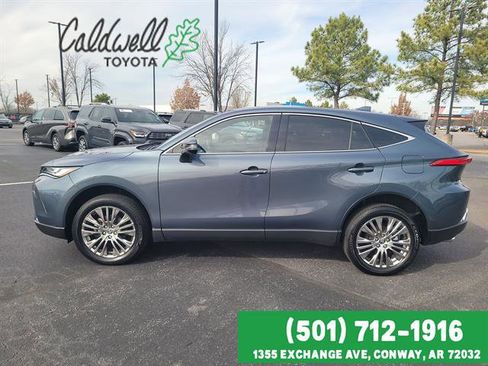 Used 2024 Toyota Venza Limited image 8