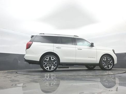 New 2026 Ford Expedition Platinum AWD/4WD image 40
