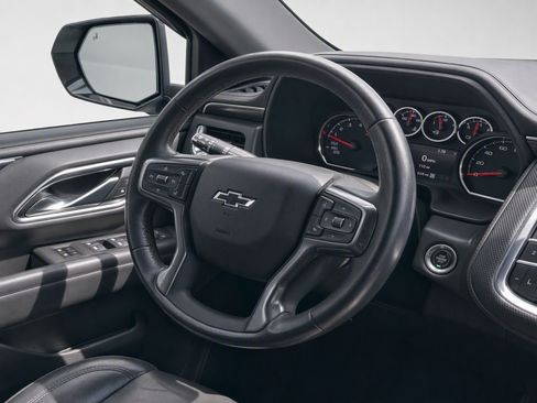 Used 2021 Chevrolet Tahoe RST w/ Luxury Package AWD/4WD image 19