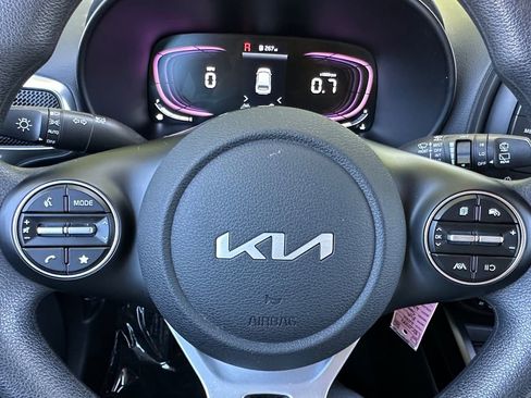 Used 2024 Kia Soul LX w/ Option Group 015 FWD image 19