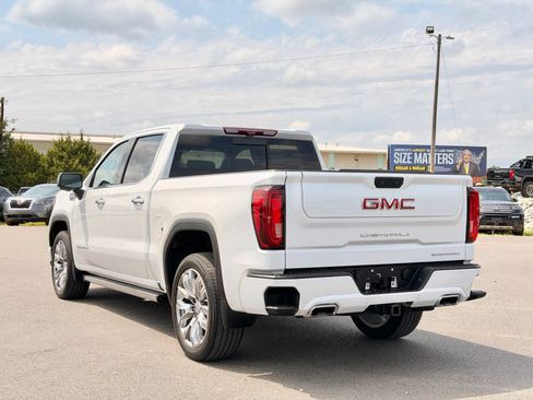 Used 2023 GMC Sierra 1500 Denali AWD/4WD image 11