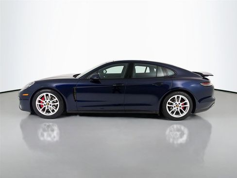 Used 2023 Porsche Panamera 4S image 2