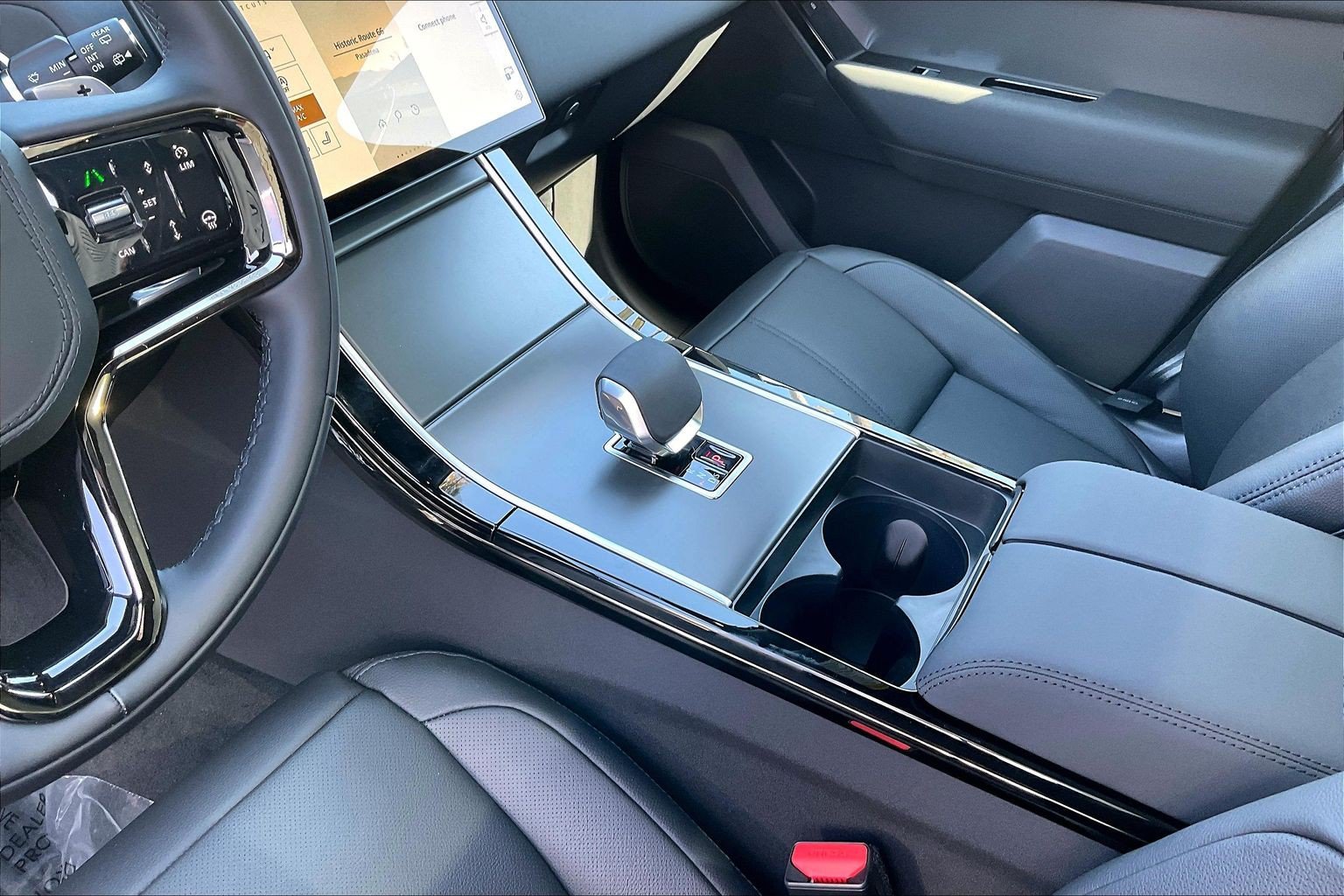 New 2026 Land Rover Range Rover Velar S AWD/4WD image 13
