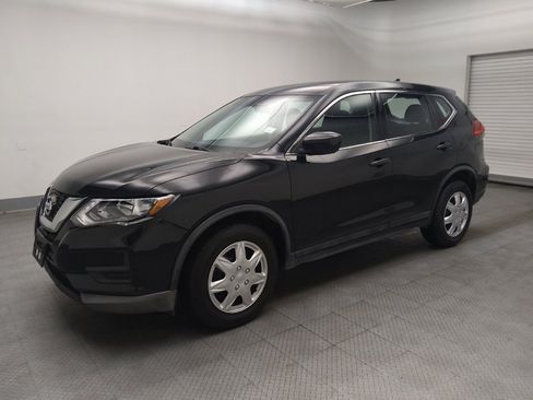 Used 2017 Nissan Rogue S AWD/4WD image 2