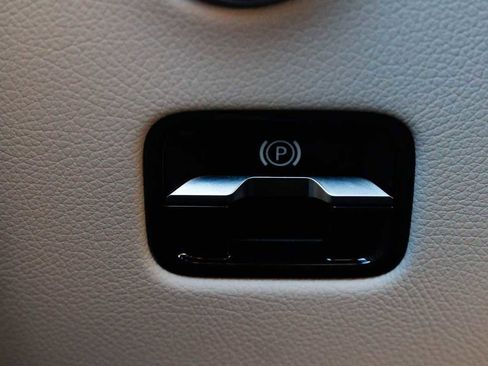 Used 2026 Mercedes-Benz GLC 300 GLC 300 image 27