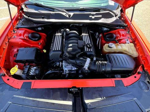 Used 2016 Dodge Challenger R/T Scat Pack w/ Leather Interior Group image 30