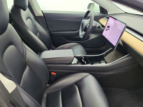 Used 2020 Tesla Model 3 Standard Range Plus RWD image 28