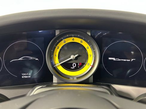 Used 2024 Porsche 911 Carrera T RWD image 28