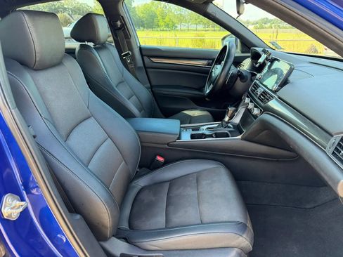 Used 2019 Honda Accord Sport image 17