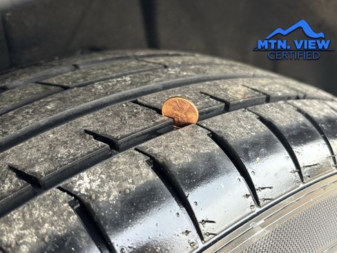 Used 2024 INFINITI QX80 Luxe image 16