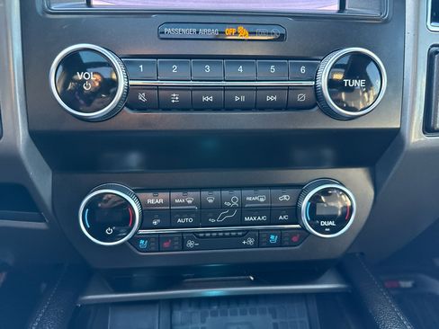 Used 2019 Ford Expedition Max XLT w/ Equipment Group 202A image 28