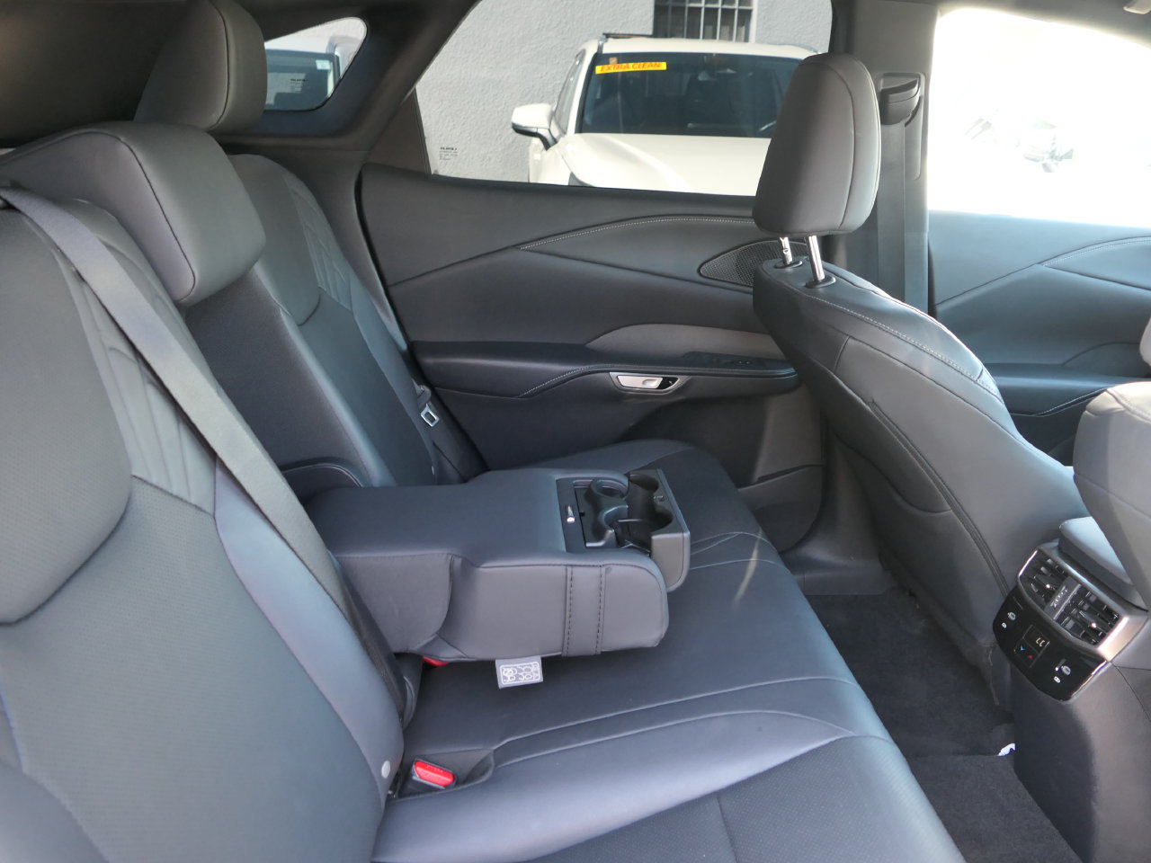 Used 2025 Lexus RX 350h w/ Convenience Package AWD/4WD image 22