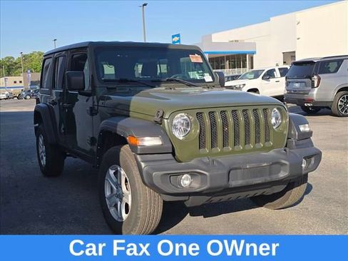 Used 2022 Jeep Wrangler Unlimited Sport AWD/4WD image 2