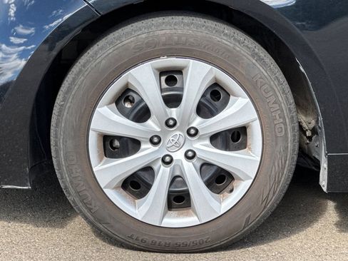 Used 2024 Toyota Corolla LE FWD image 44