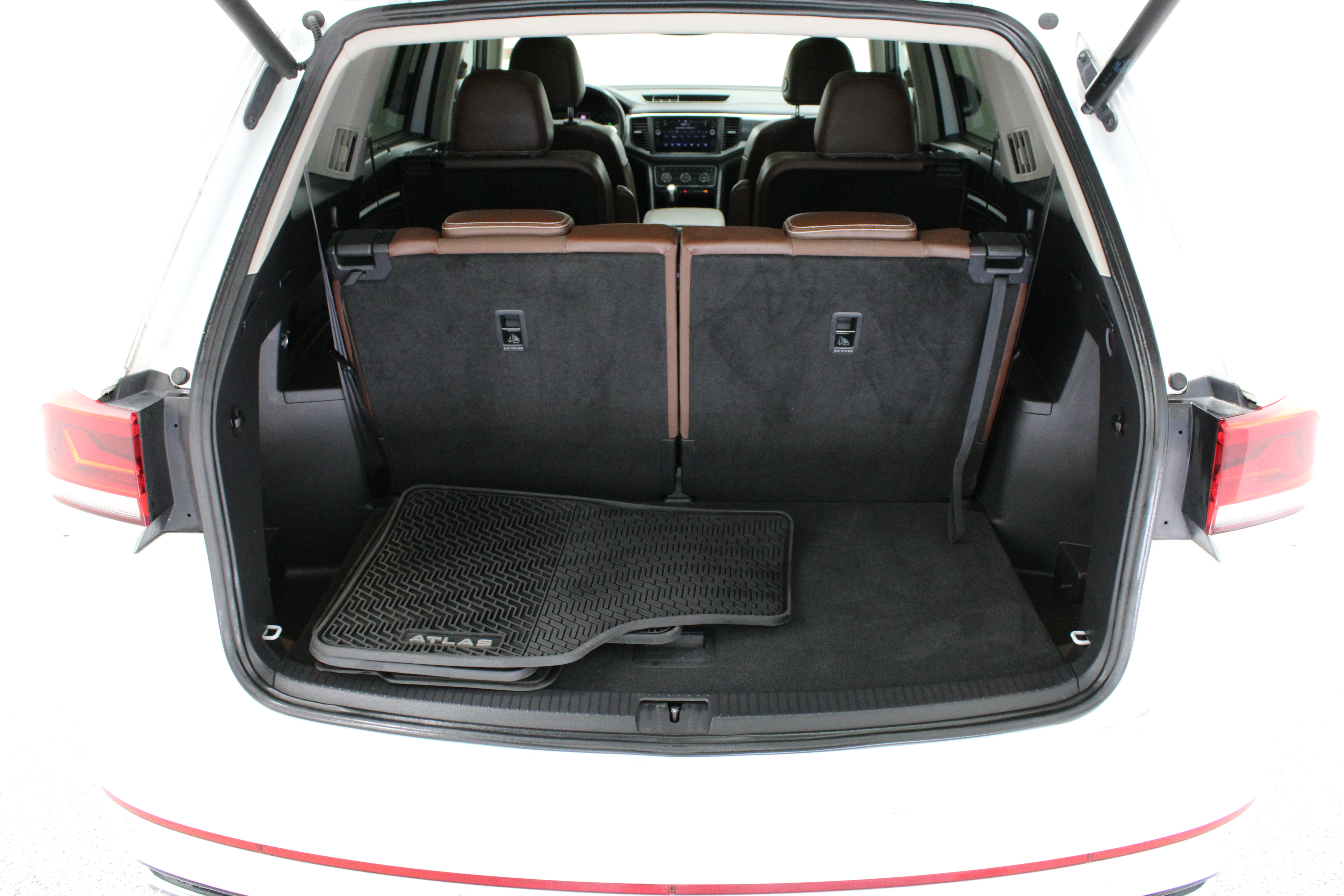 Used 2021 Volkswagen Atlas SE w/ Panoramic Sunroof Package FWD image 35