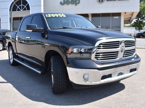 Used 2016 RAM 1500 Big Horn RWD image 3