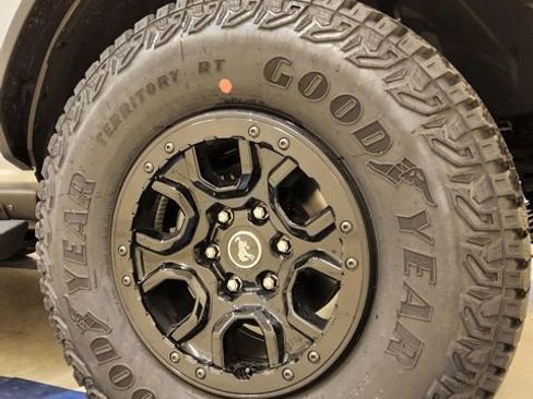 New 2025 Ford Bronco Badlands w/ Sasquatch Package image 16