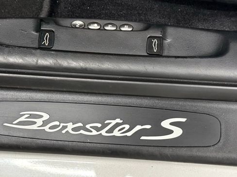 Used 2002 Porsche Boxster S RWD image 10